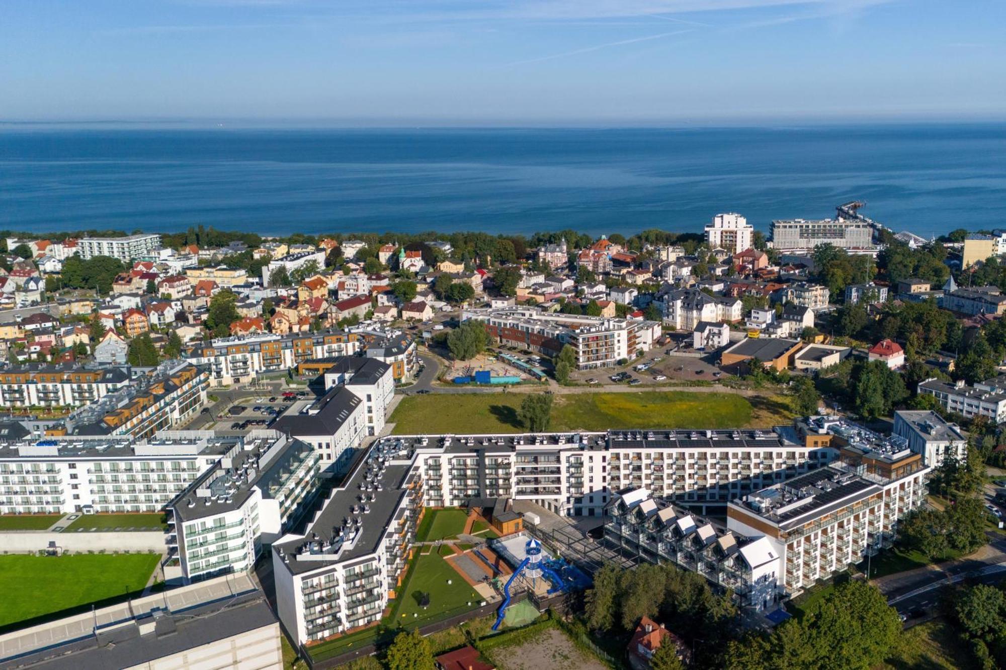 Bel Mare Lux Apartment B105 With Patio Garden By Noclegi Renters Miedzyzdroje Exteriör bild
